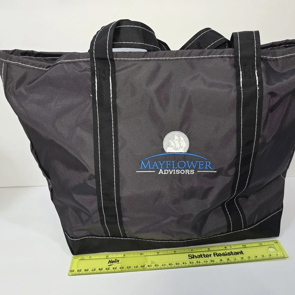 L.L. Bean Tote Bag - Gray Nylon - Unisex Travel /Gym Bag. - Picture 2 of 6